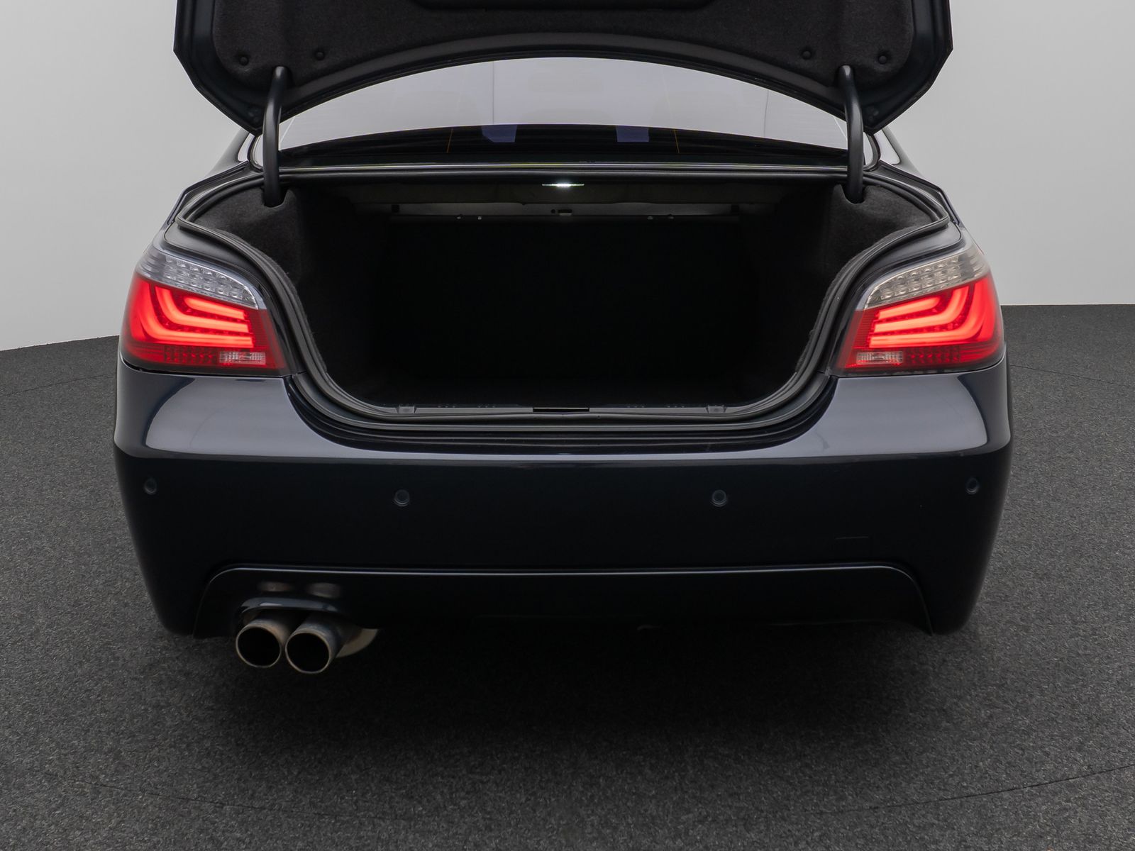 Fahrzeugabbildung BMW 530i Edition M Sport HUD SoftCl Xenon Komfort