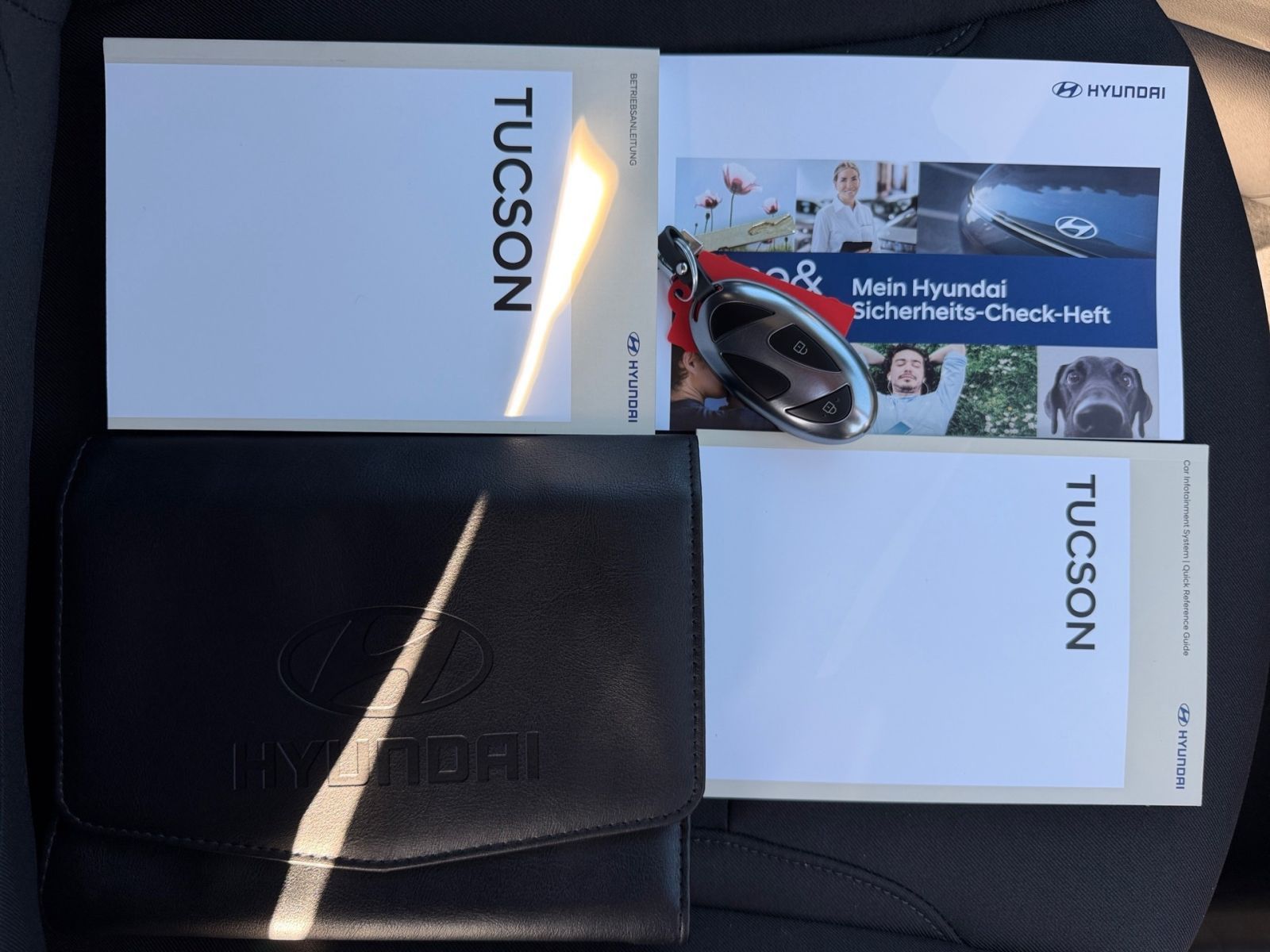 Fahrzeugabbildung Hyundai TUCSON 1.6 T-GDI Select Navi LED Sitzheizung
