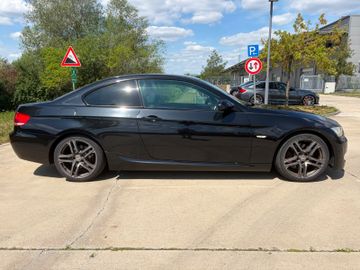 BMW 325 - 4
