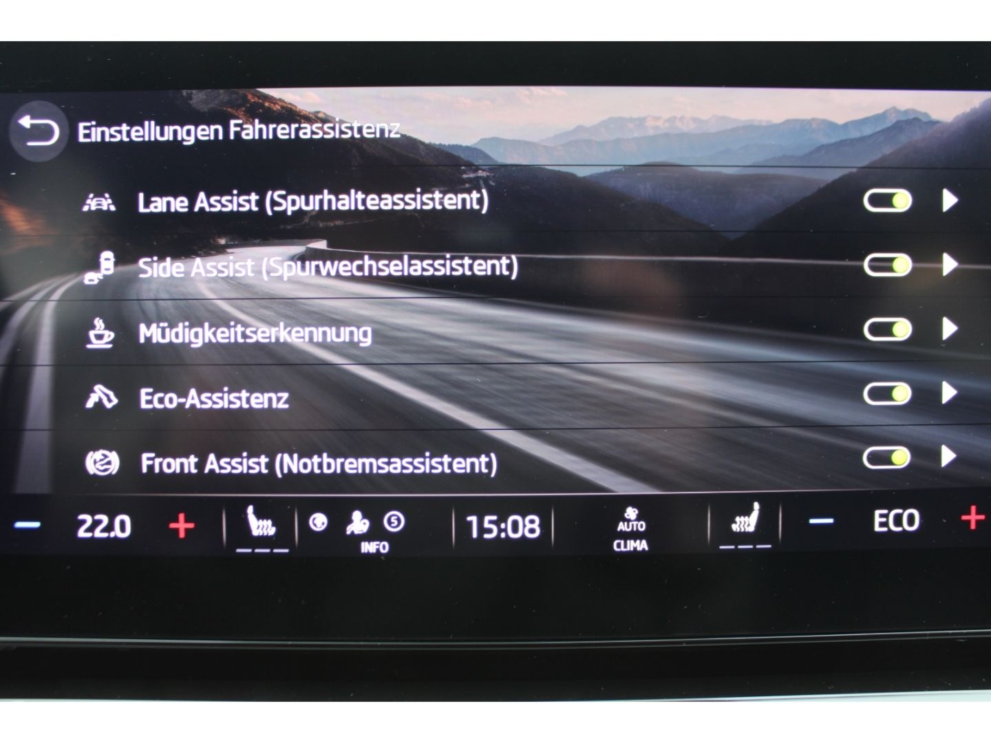 Fahrzeugabbildung SKODA Octavia Style Combi 1.4 TSI iV PHEV DSG Navi LED