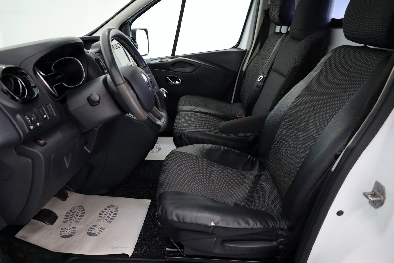 Fahrzeugabbildung Renault Trafic Kasten L2H1 3,0t Komfort Navi,Kamera,AHK