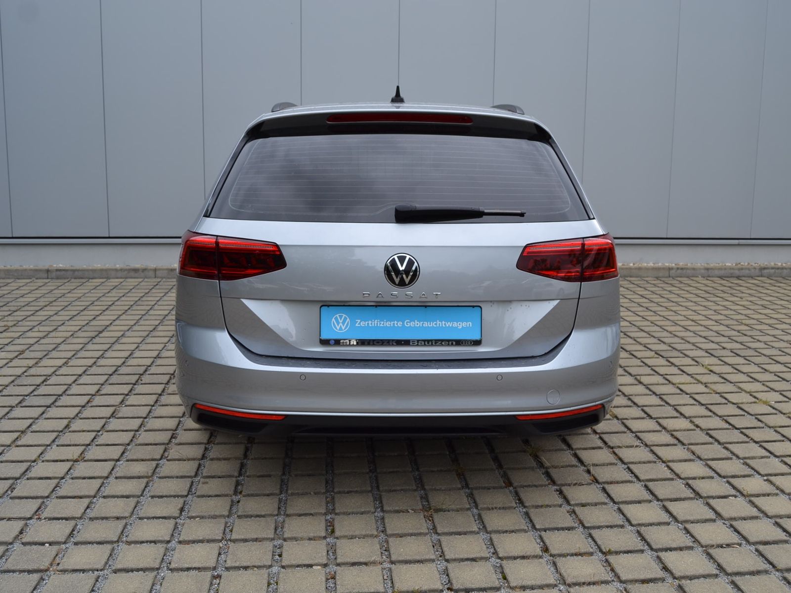 Passat Variant 2.0 TDI DSG AHK/STAND-HZ/MATRIX/N