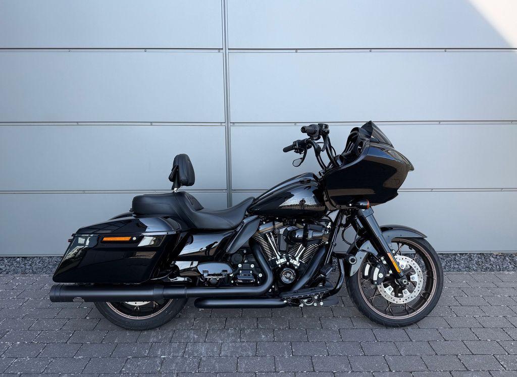 Harley-Davidson Road Glide ST 117 FLTRXST.. 1Hand ..Umbau