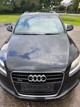 Audi Q7 3.0 TDI (DPF) quattro , 7 Sitze,S-Line,AHK - Audi Q7 aus 2007: Line
