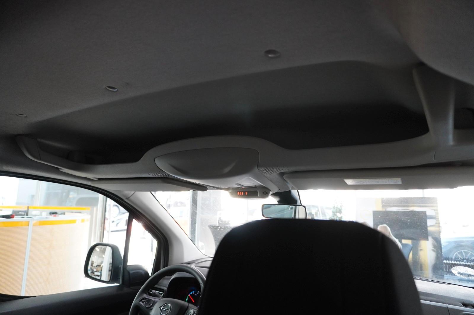 Opel Combo-e LIFE EDITION 11KW KLIMA/PDC/TEMP./DAB+