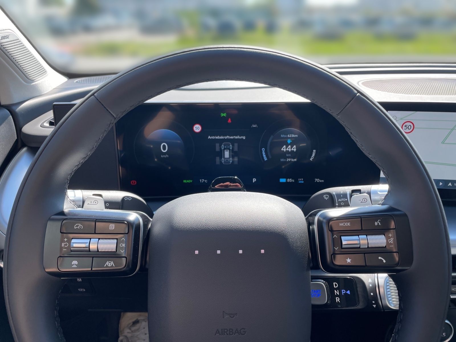 Fahrzeugabbildung Hyundai IONIQ 9 UNIQ 110 kWh 4WD 6-Sitzer Panno Relax