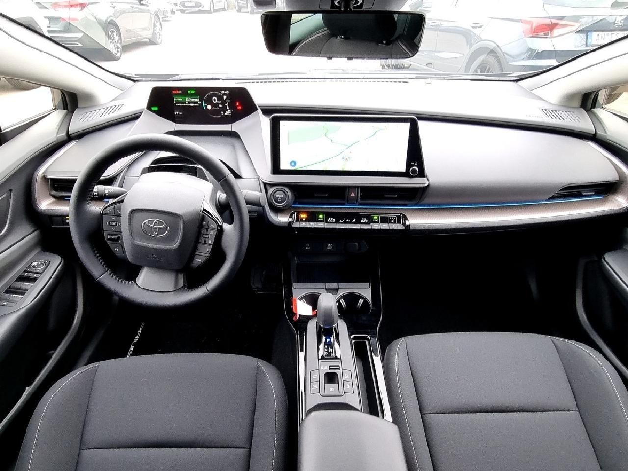Fahrzeugabbildung Toyota Prius Plug-in Hybrid Executive