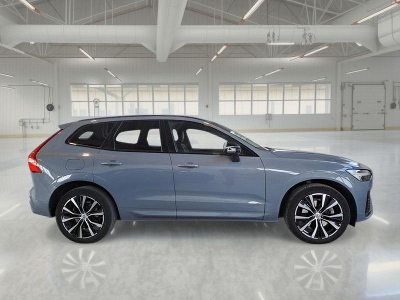 Volvo VOLVO XC60 B4 D AWD AUTOMATICO ULTIMATE DARK SUV imagem 3