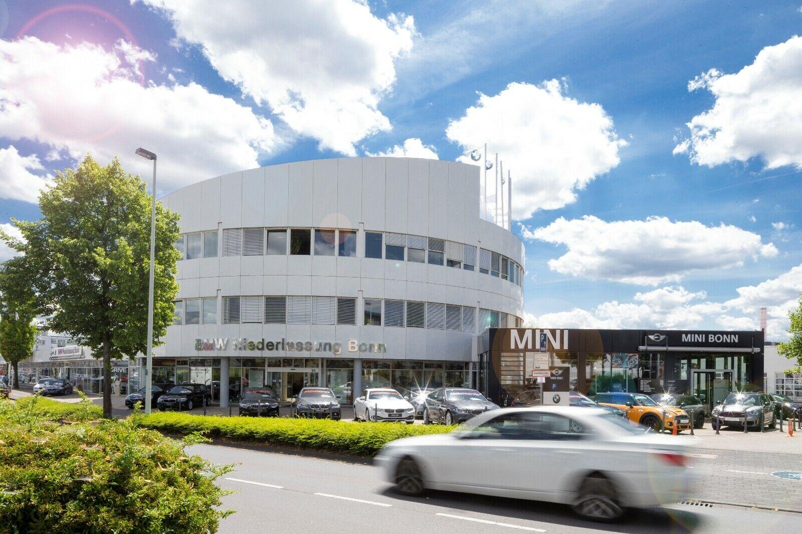 showroom-image-main