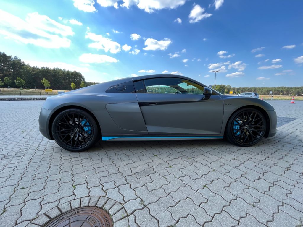 Audi R8