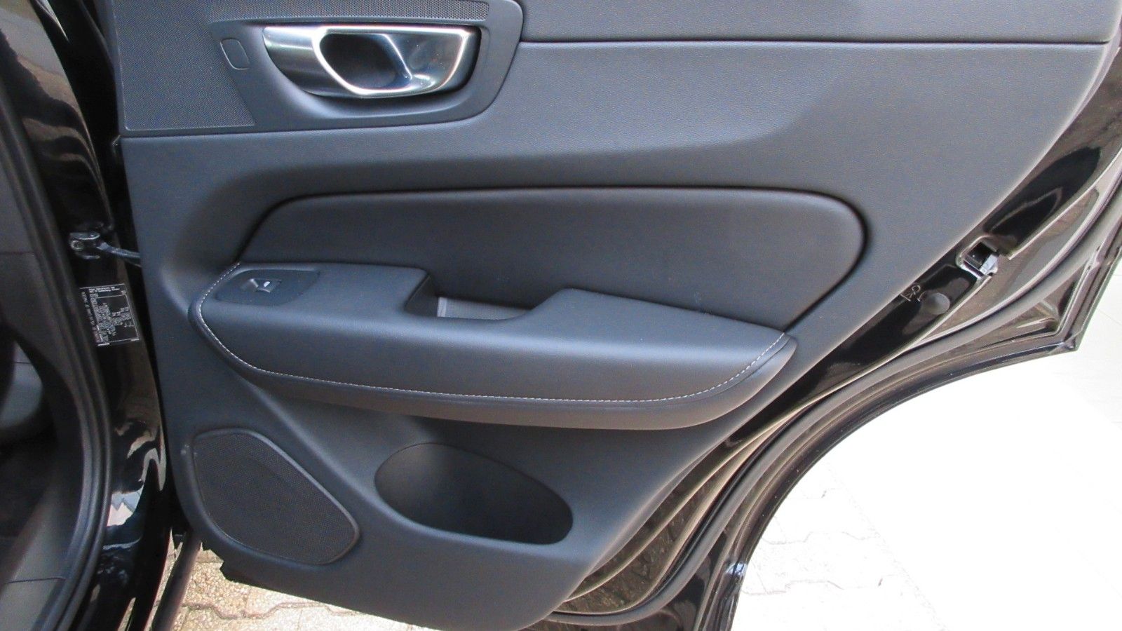 Fahrzeugabbildung Volvo XC 60 B4 Plus Bright 2WD