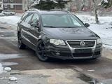 Volkswagen Passat 2.0 Benzin top Zustand - Volkswagen Passat aus 2007: 2.0
