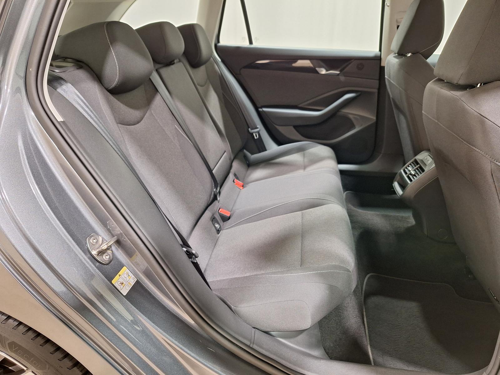 Volkswagen Passat 1.5 eTSI DSG ACC LED Navi Winter, миниатюра 12