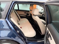 Fahrzeugabbildung BMW 320d Touring Navi Klima PDC LM-Felgen