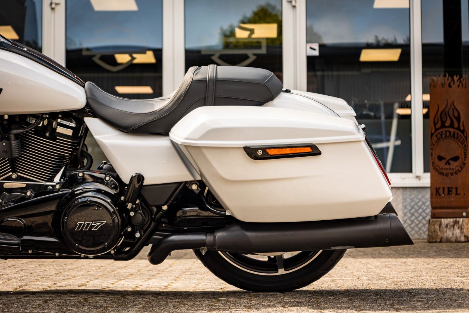Fahrzeugabbildung Harley-Davidson ROAD GLIDE FLTRX 117cui - Screamin Eagle Auspuff
