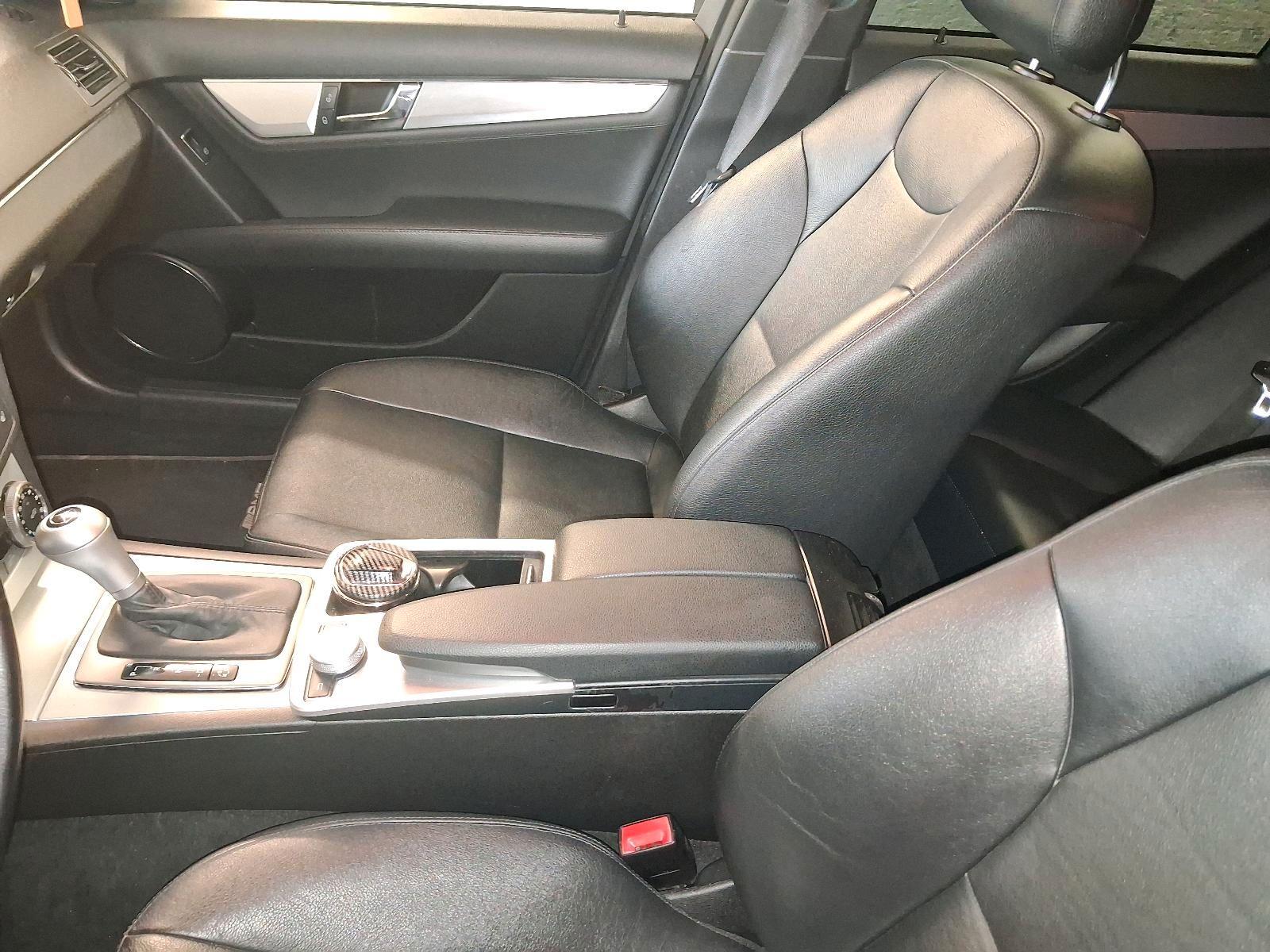 Mercedes-Benz 280 2008 — photo 10