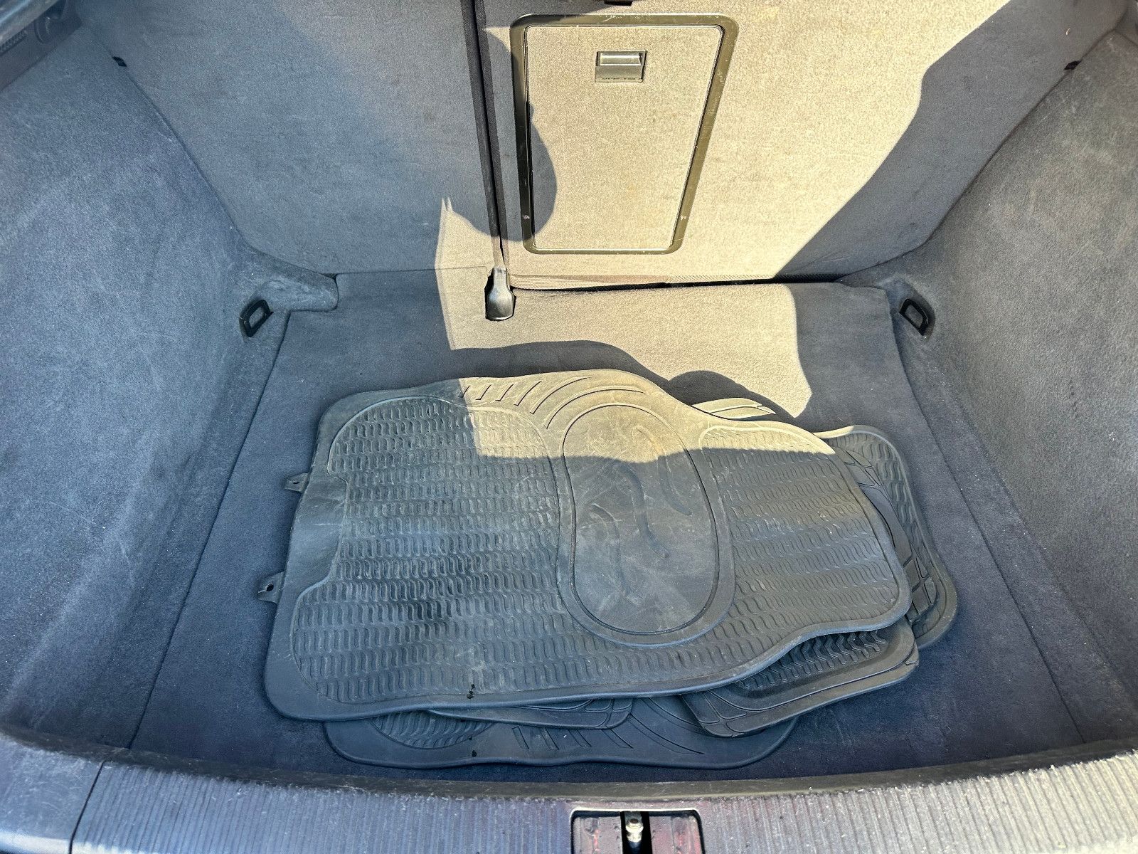 Fahrzeugabbildung Audi A3 SPORTBACK 2.0 TDI S LINE AMBIENTE*AHK+AUTOM*