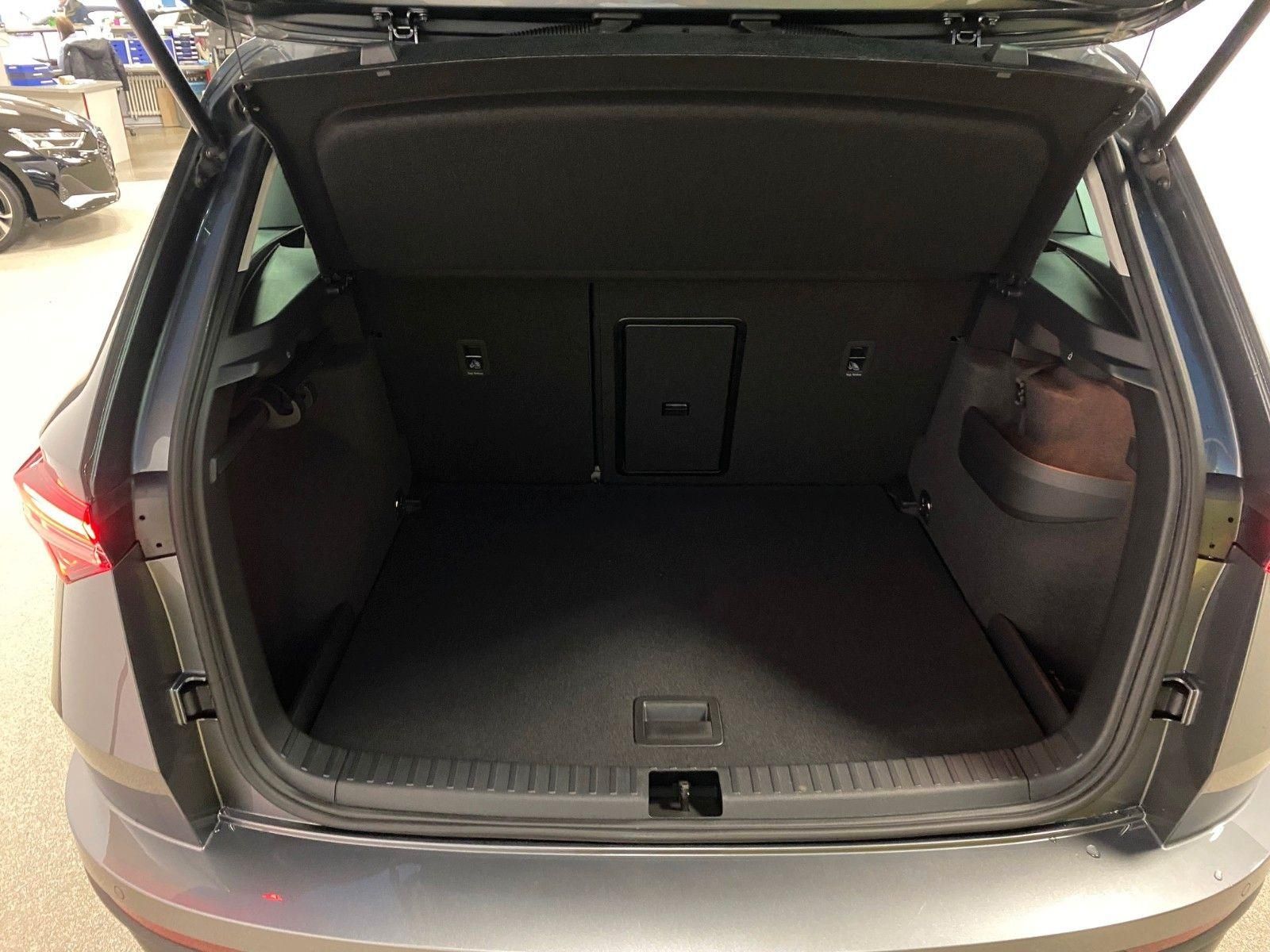Fahrzeugabbildung SKODA Karoq 1.5 TSI DSG Selection+ACC+2030 Garantie+BC