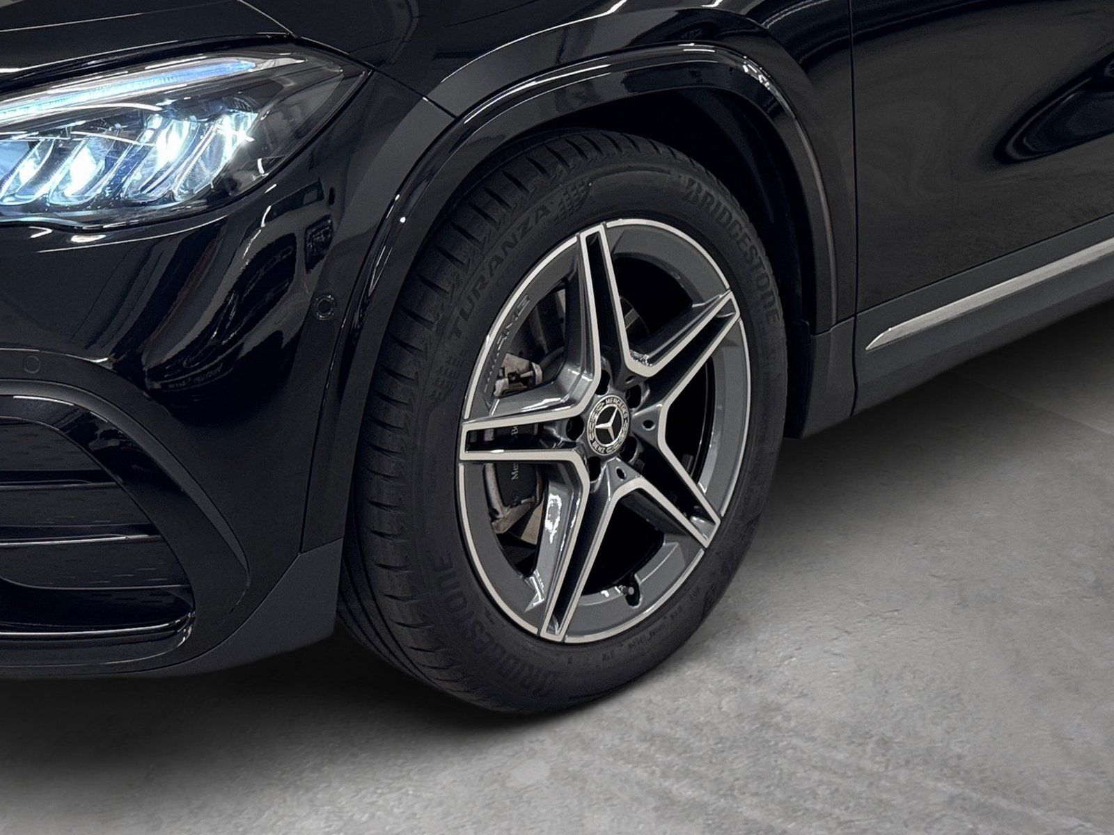 Fahrzeugabbildung Mercedes-Benz GLA 220 4M AMG*STDHZG*Totwi*LED*EasyPack*CarPlay