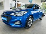 Hyundai i20 1.2 16V KAT Advantage SHZG KAMERA LENK-HZG. - Hyundai i20: Blau