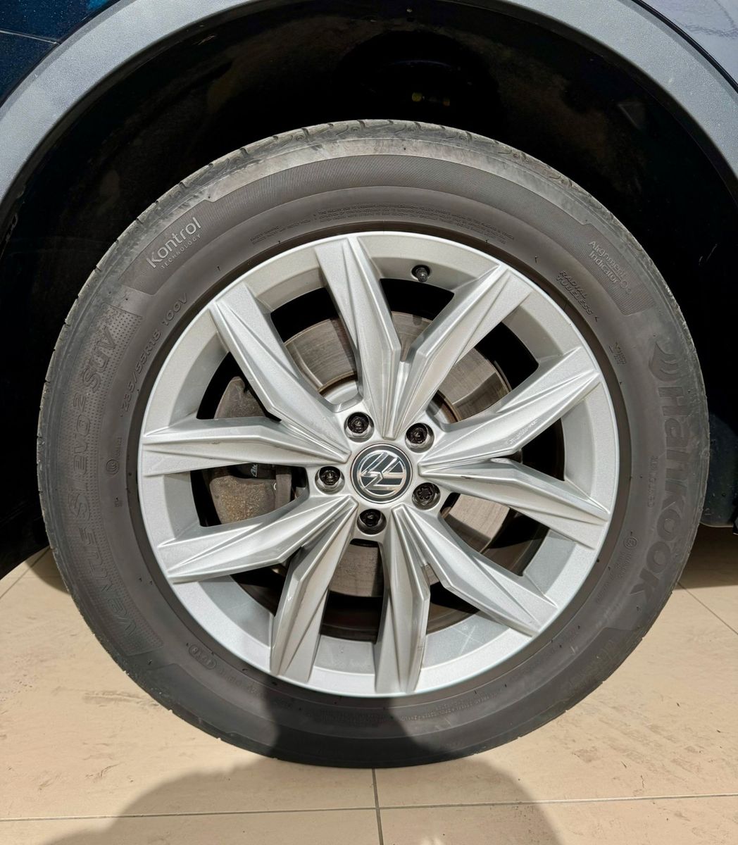 Fahrzeugabbildung Volkswagen Tiguan Allspace Comfortline 4Motion*Autom.*Navi*
