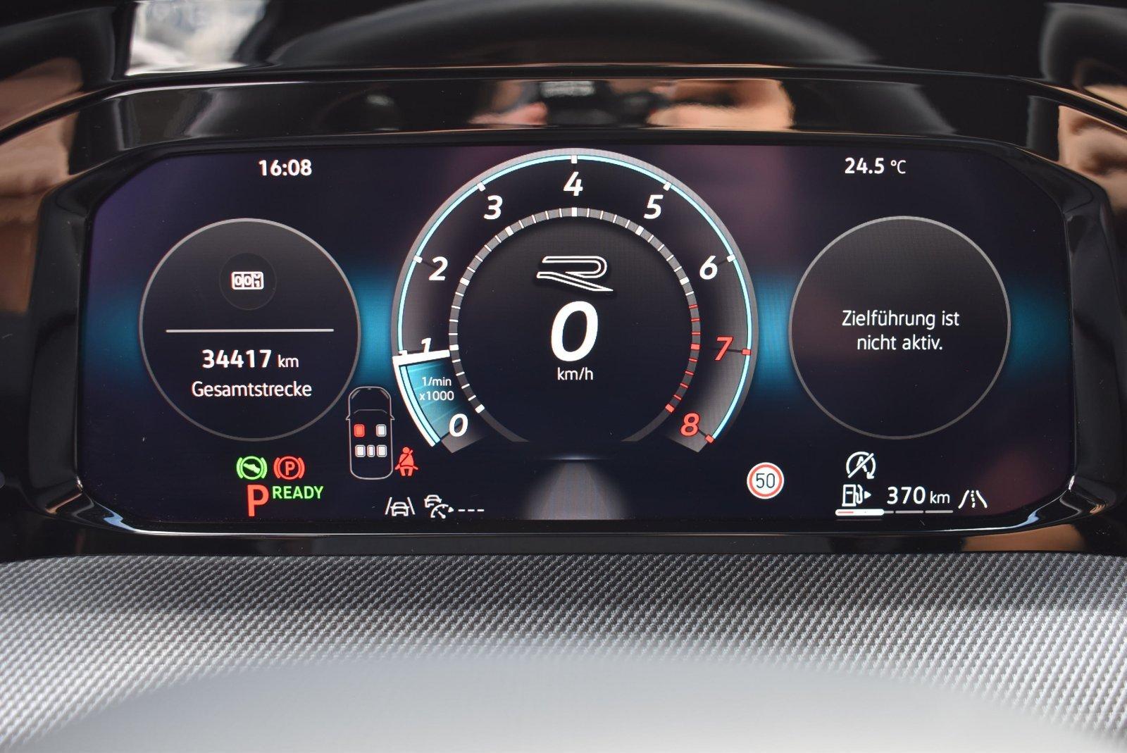 Volkswagen Golf VIII 1.5 eTSI R-Line APP LED Winterpaket, миниатюра 17