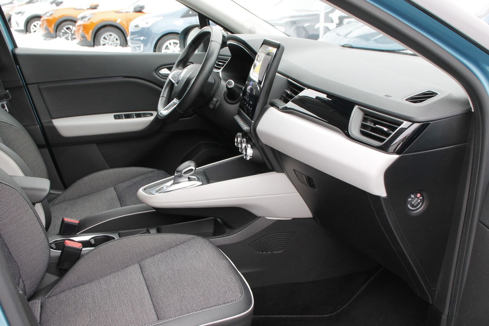 Fahrzeugabbildung Renault Captur EDITION ONE E-TECH PLUG-IN 160