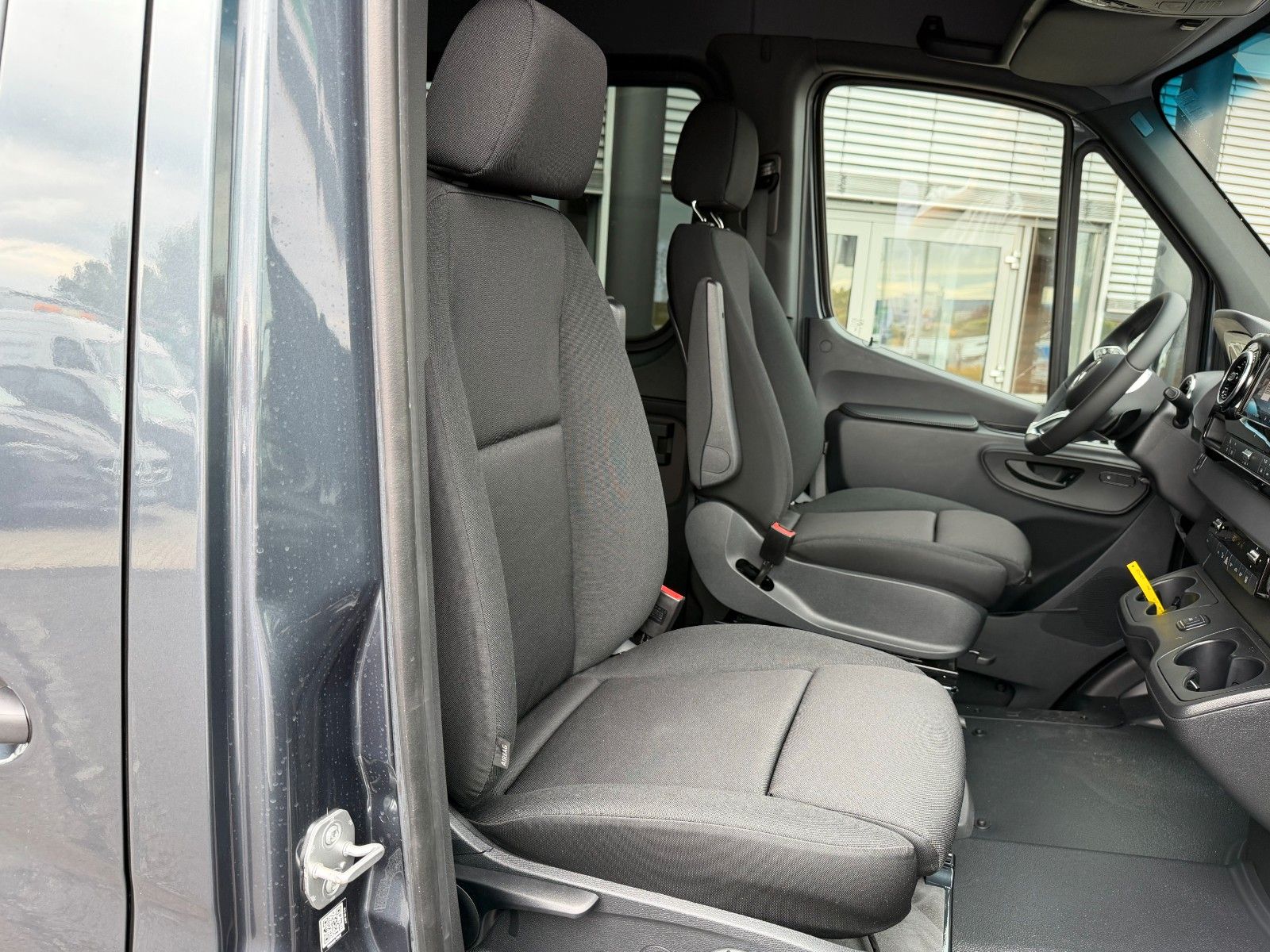 Fahrzeugabbildung Mercedes-Benz Sprinter 317 CDI 9G SELECT Stdh Dachklima LED