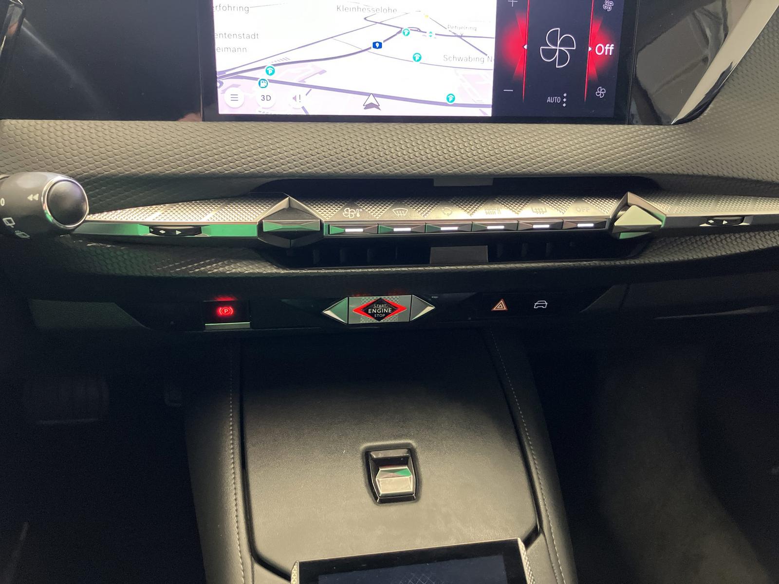 DS Automobiles DS4 1.6 PureTech 180 S&S Trocadero AHK+LED+SHZ