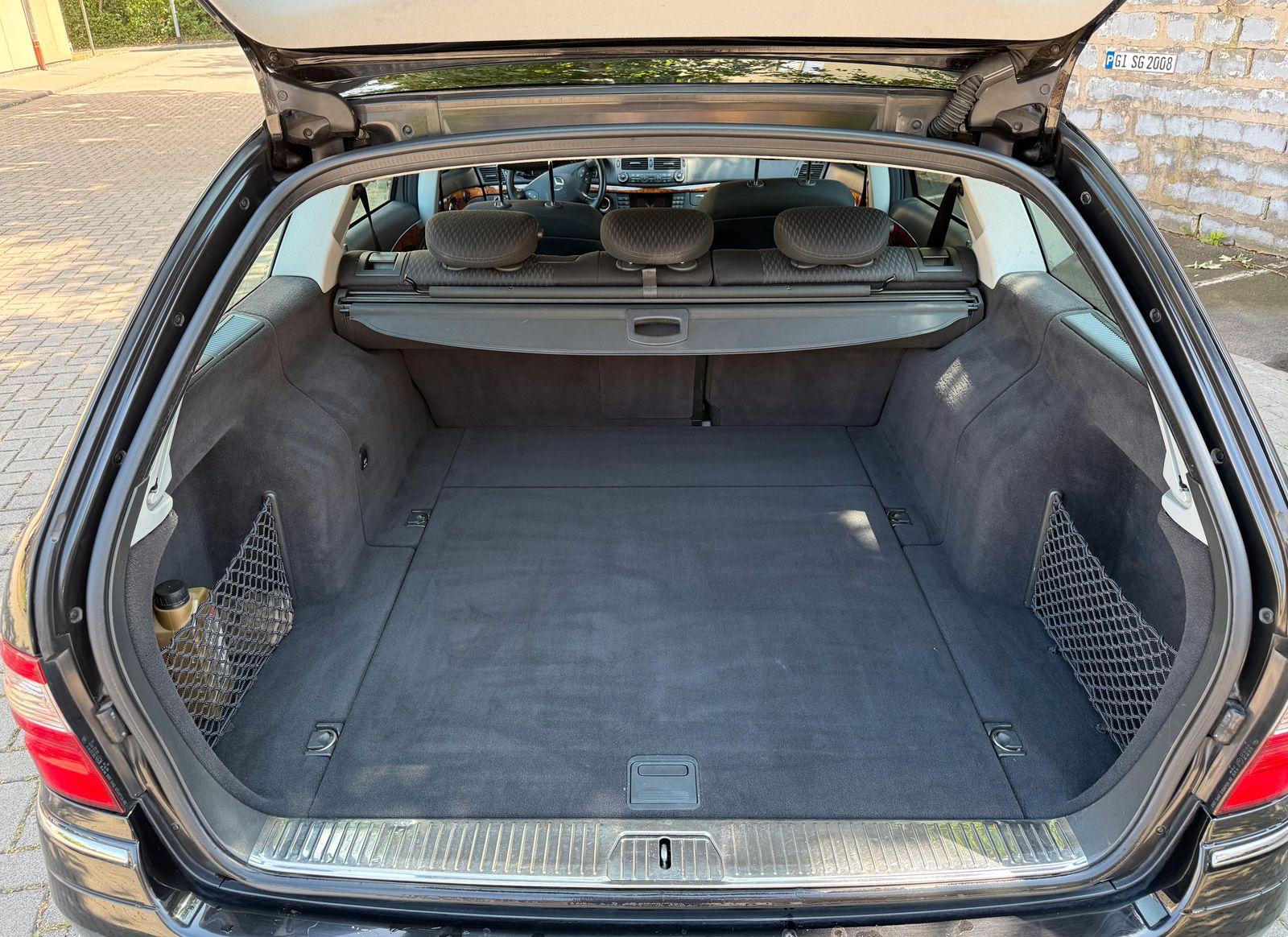 Mercedes-Benz E200 2004 — photo 7