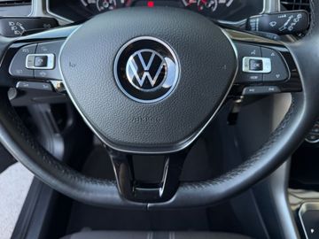 Volkswagen T-Roc - 10