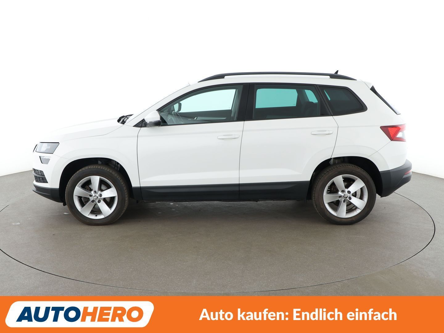 Skoda Karoq 1.6 TDI Ambition *NAVI*PDC*TEMPO*SHZ*ALU* imagem 3