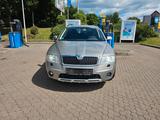 Skoda Octavia Combi Scout 4X4 - Skoda Octavia aus 2008: Scout
