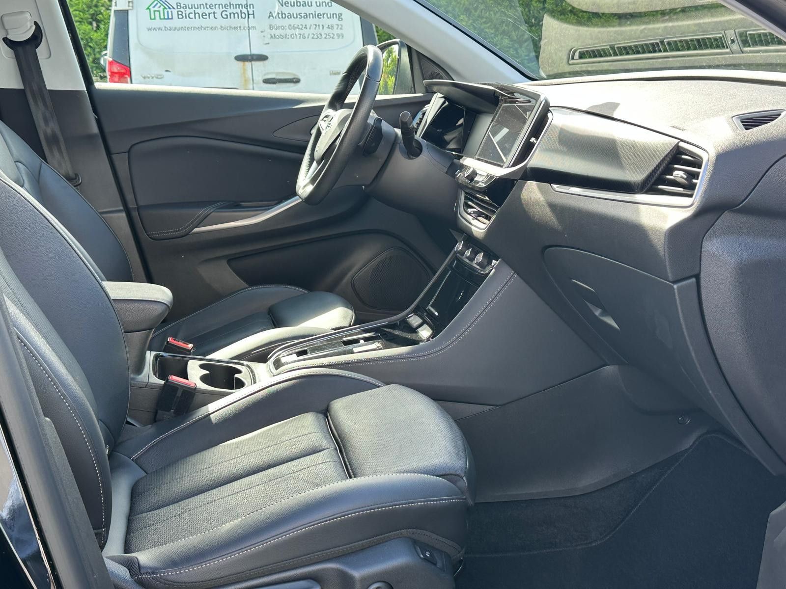 Fahrzeugabbildung Opel Grandland GSe PHEV 1.6 AWD+LED+360+SHZ+ACC+NAVI+