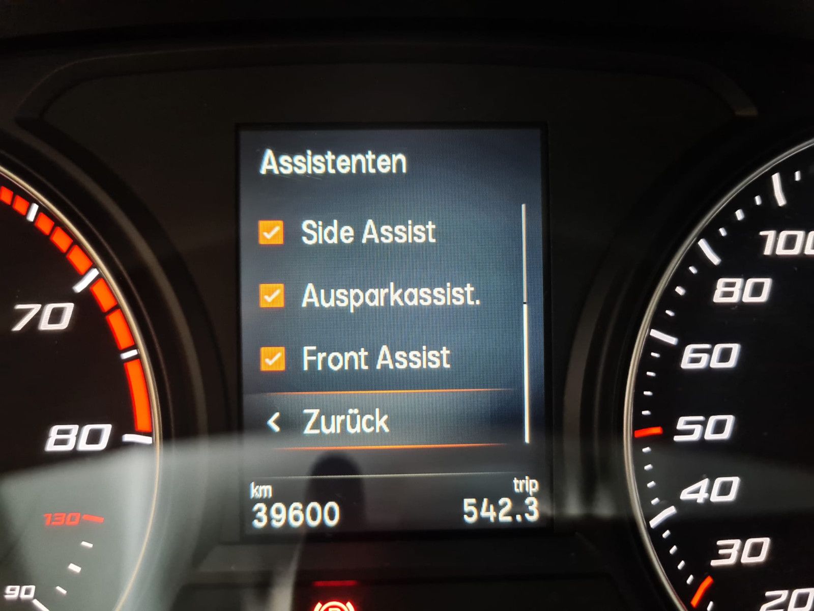 Fahrzeugabbildung SEAT Ateca Style / NAVI / KAMERA / TOP ZUSTAND
