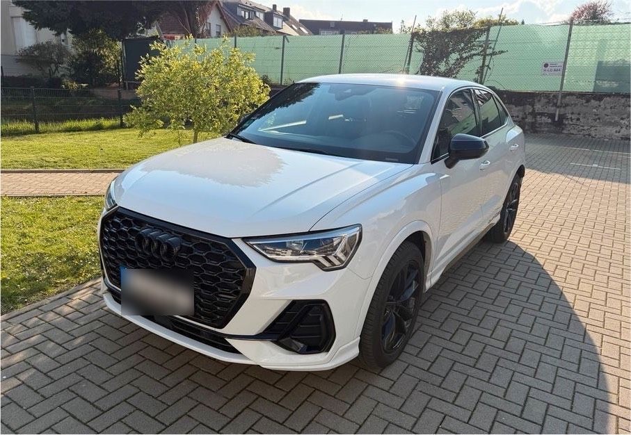 Image of Audi Q3