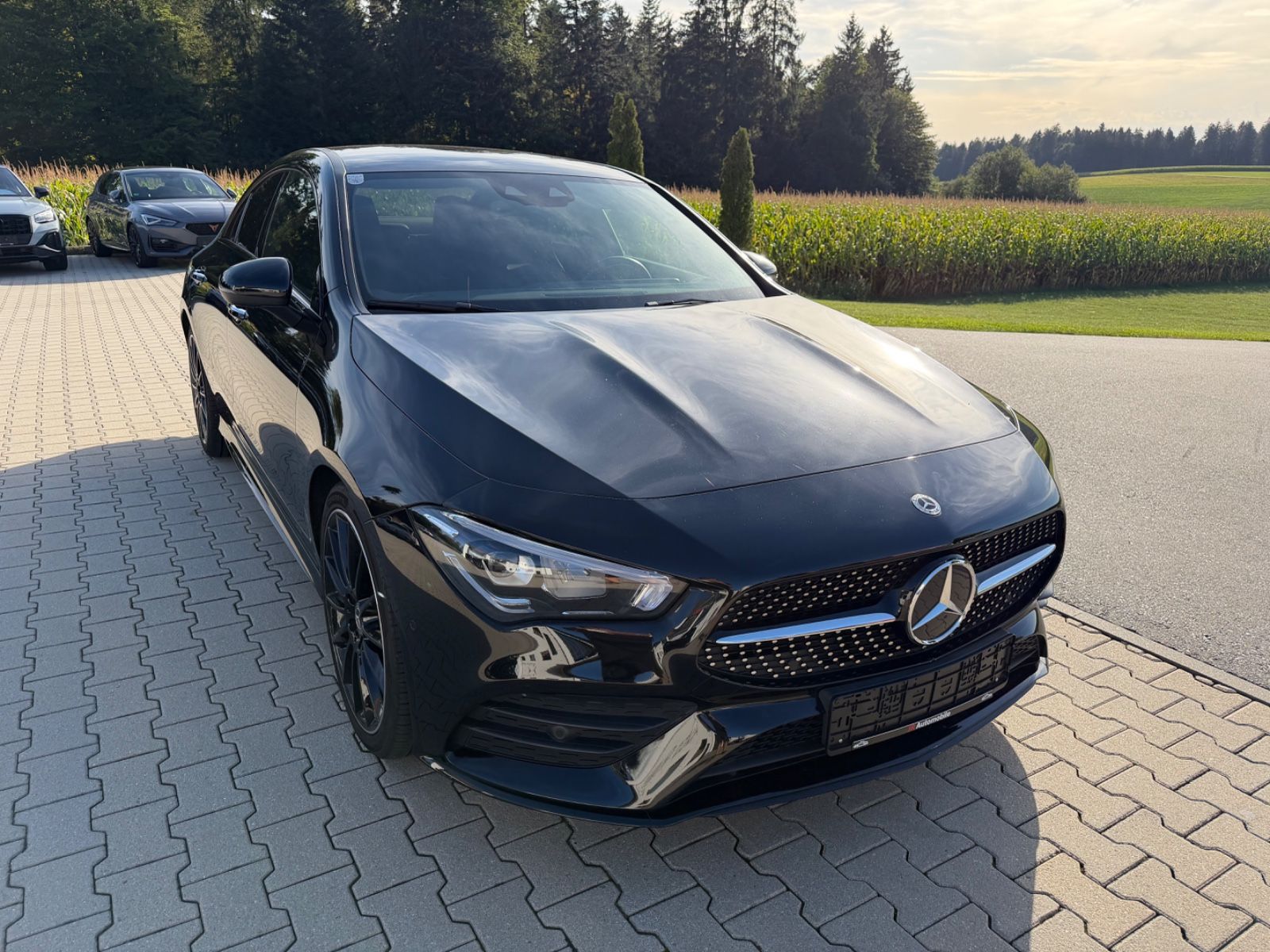 Mercedes-Benz CLA 200d Aut. AMG Paket Black LED RFK Alcantara