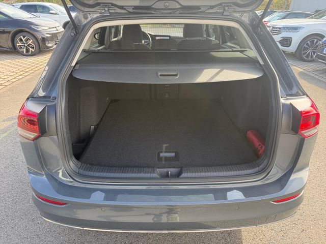 Golf Variant 8 Style 2.0 TDI Navi Memory Sitze