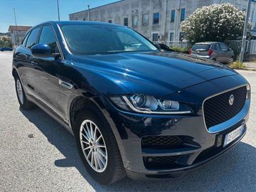 Jaguar F-Pace - 3