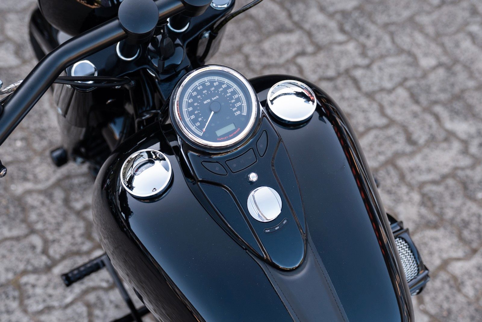 Fahrzeugabbildung Harley-Davidson FLSS SOFTAIL SLIM S 110 cui - Jekill & Hyde