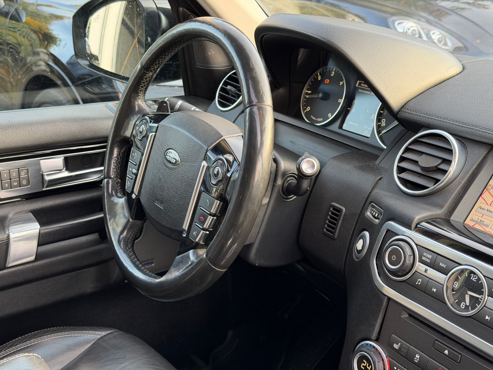 Fahrzeugabbildung Land Rover Discovery 4 SDV6 HSE/1-HAND/DEUTSCH/VOLL/PANO/LE