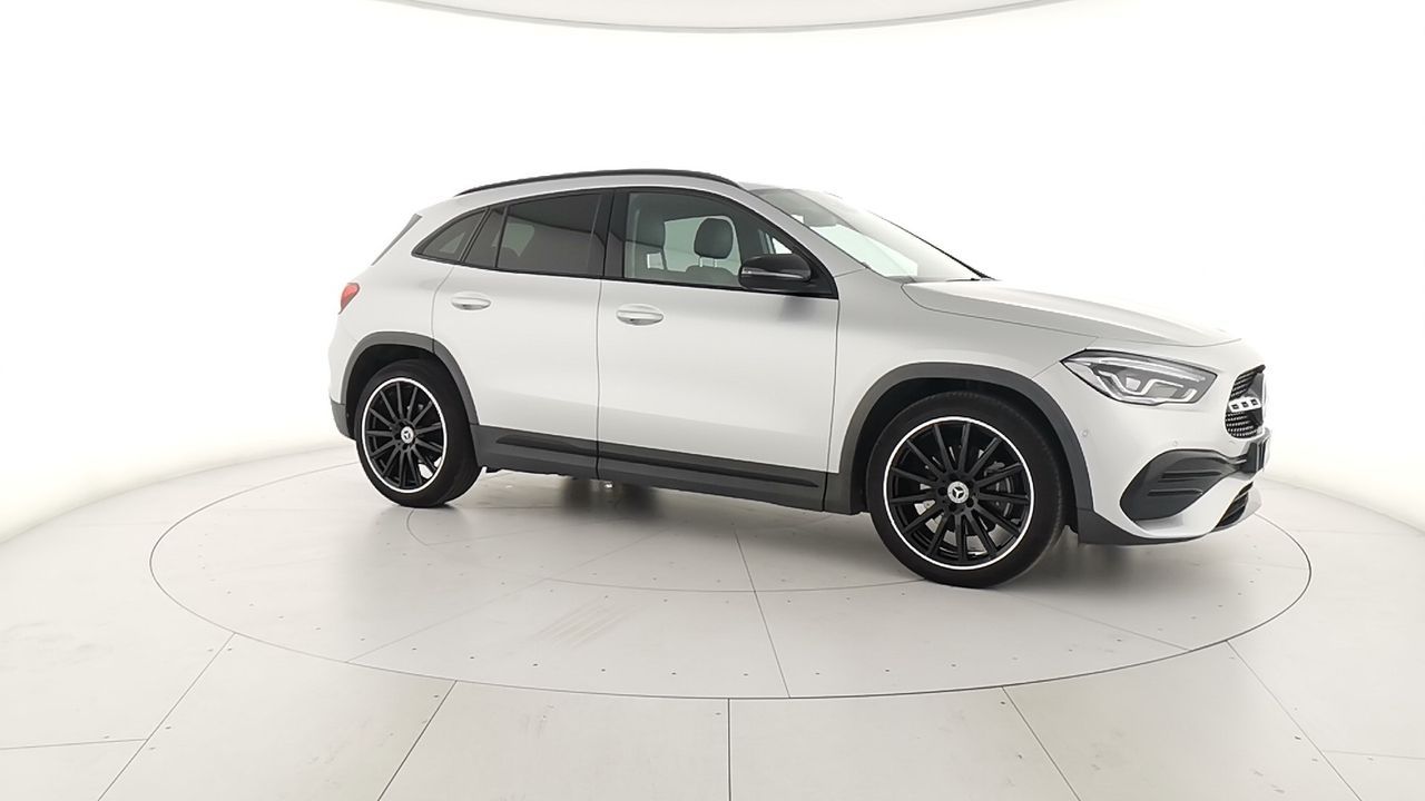 Mercedes-Benz GLA-H247 2020 - GLA 200 d Premium  imagem 3
