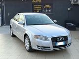 Audi A4 2.0 TDI F.AP. quattro Top - Audi A4 aus 2006 mit Diesel-Antrieb