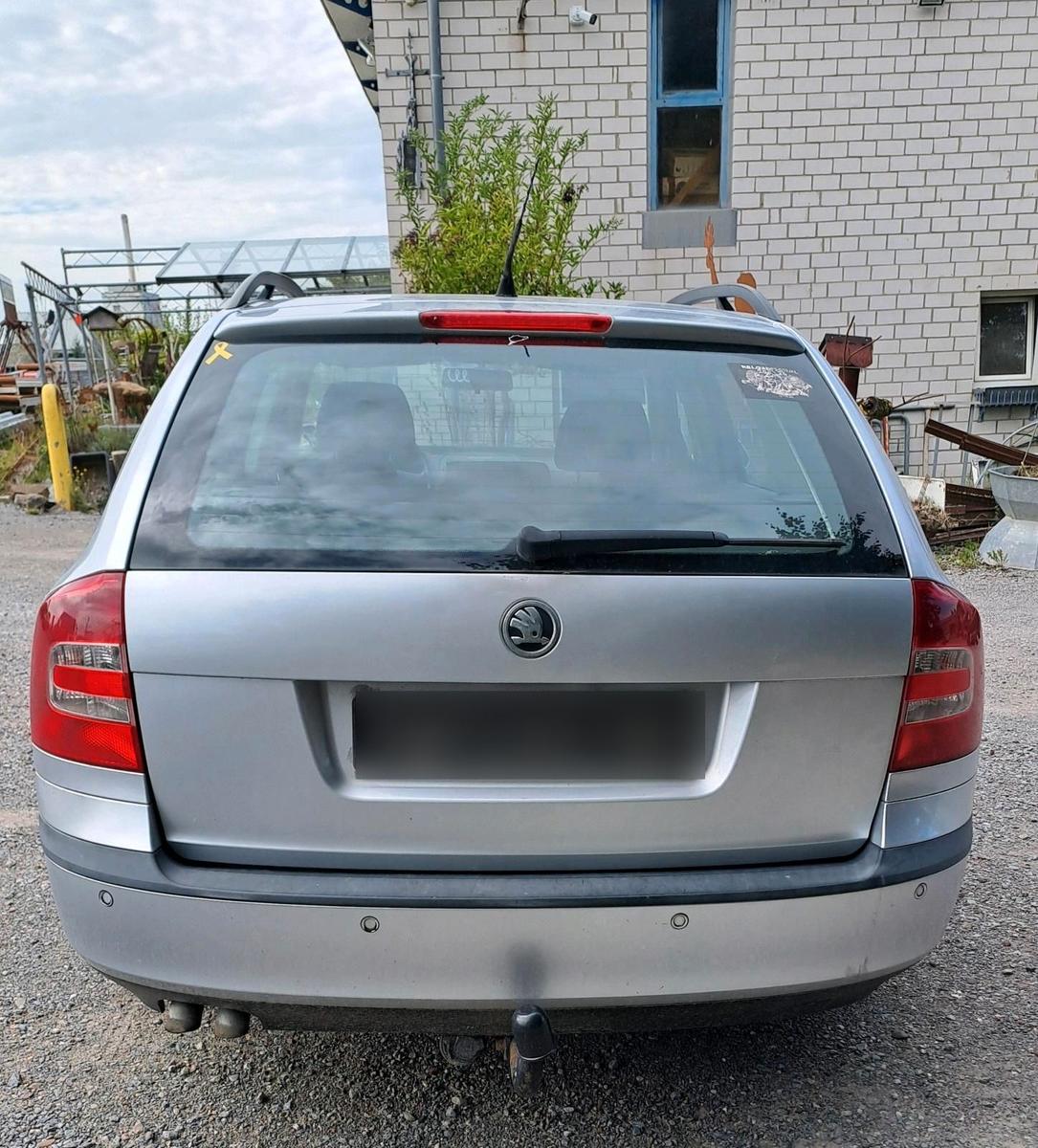 Skoda Octavia 2008 — engine 140 HP (103kW)