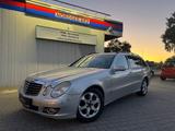 Mercedes-Benz E 220 T-Modell Avantgarde Automatik AHK Klima - Mercedes-Benz E-Klasse aus 2009: T Modell