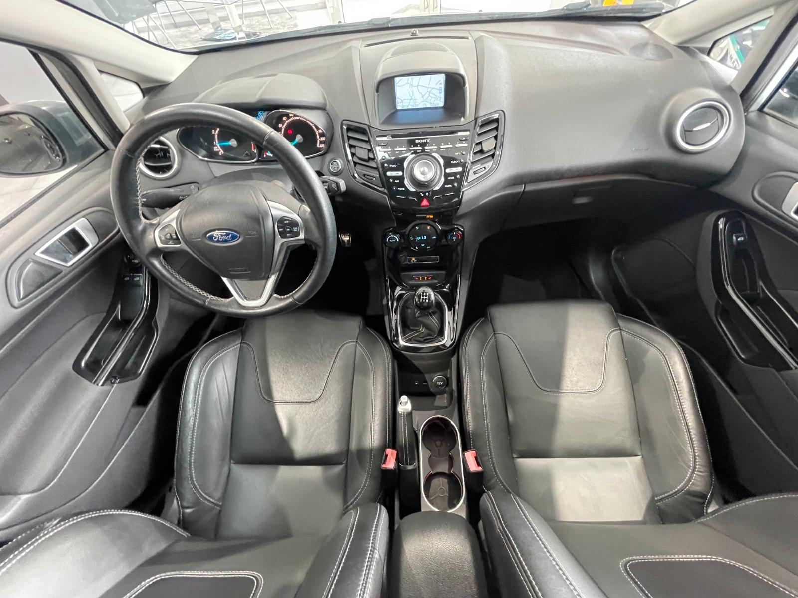 Ford Fiesta Titanium SHZ/8-Fach/Keyless-Go/HU+TÜV NEU