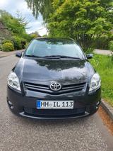 Toyota Auris 1,33-l-Dual-VVT-i - - gebrauchte Toyota Auris aus dem Jahr 2012