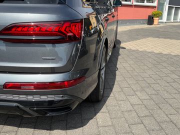 Audi Q7 - 7