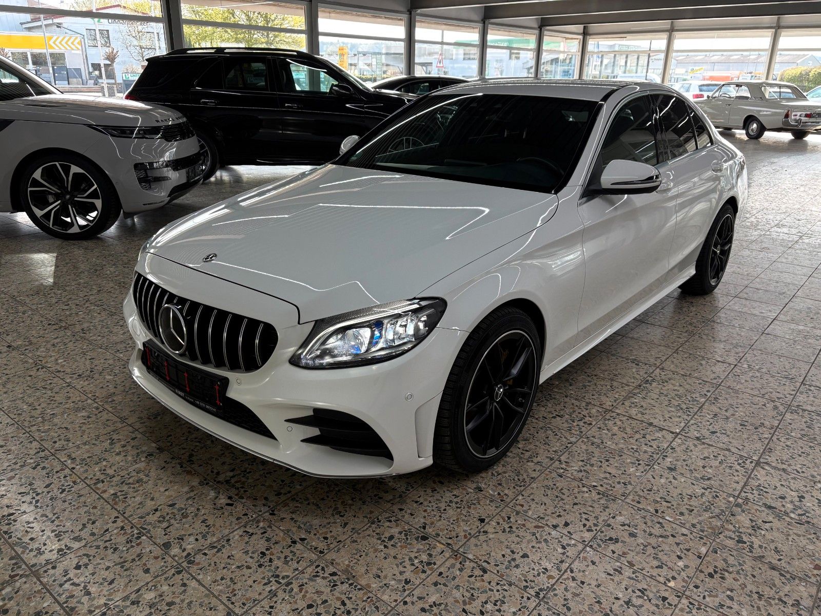MERCEDES-BENZ C 300 AMG-Line/MultibeamLED/Burmester/AmbientLED