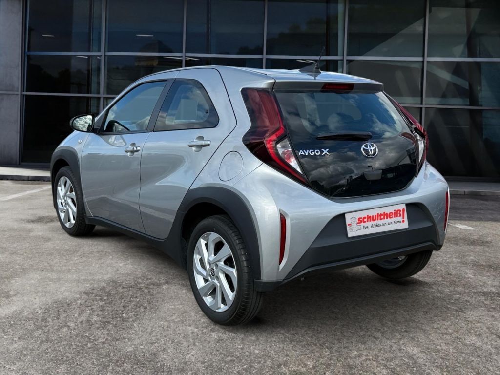 Fahrzeugabbildung Toyota Aygo X Play